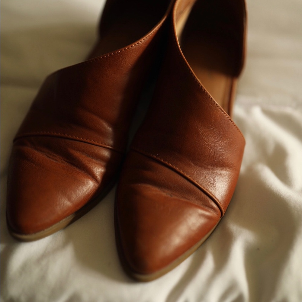 Slip on loafers. Good condition.
